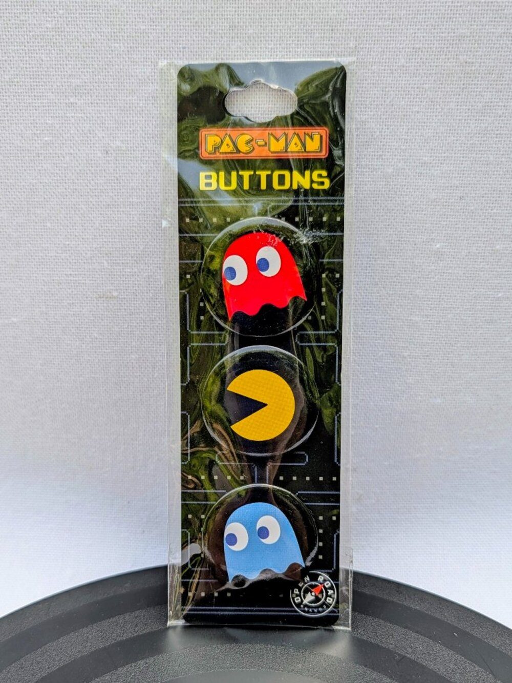 Pac-Man and Ghost Button Pin Set - NWT